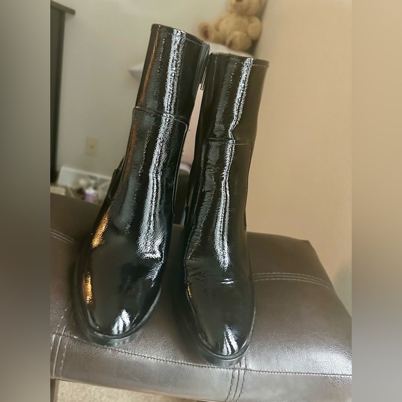 Donald Pliner | Maymi Boots in Black Leather Patent, size 9US/39EU - Picture 4 of 6